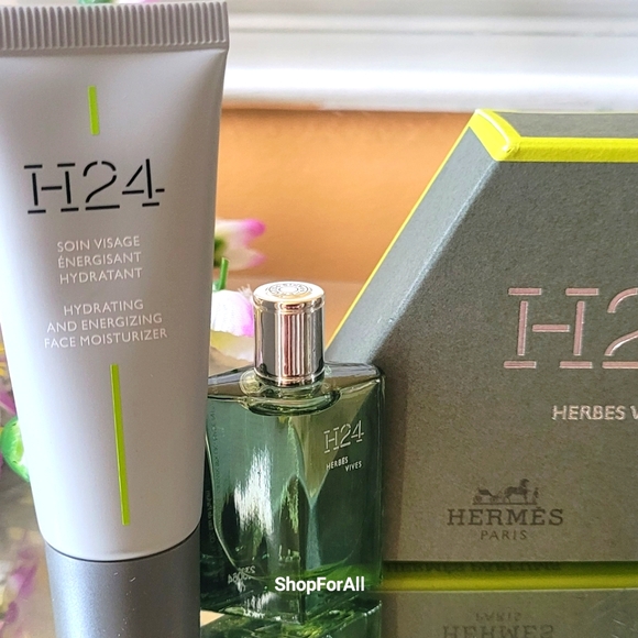 Hermes 2 pics set - Picture 2 of 5